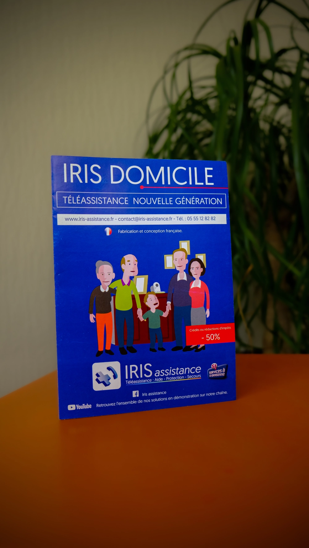 Iris Assistance — Dépliant deux volets A5